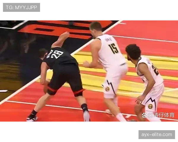 怀特挡拆拉开空间助攻提升球队关键时刻得分效率