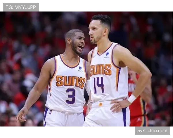 布拉德利·比尔关键时刻持球单打拉开比分差距