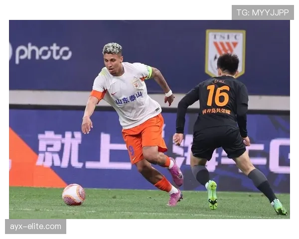 山东泰山防守体系经验丰富，但近期表现仍显不稳定，稳定性面临考验