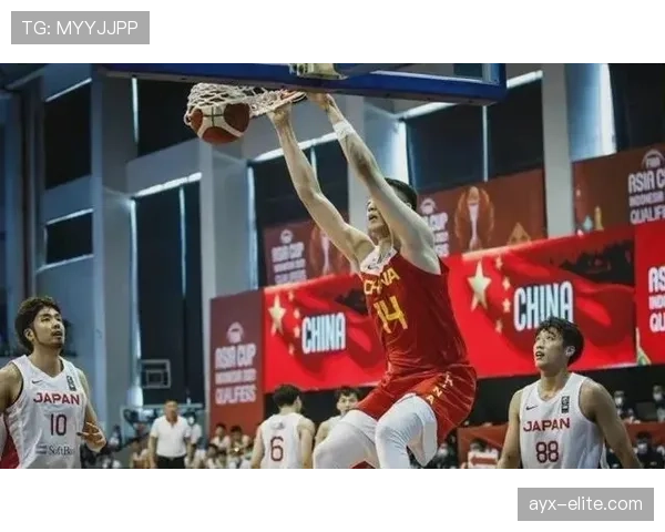 如何界定篮球比赛中的违体犯规？新手必学规则解析