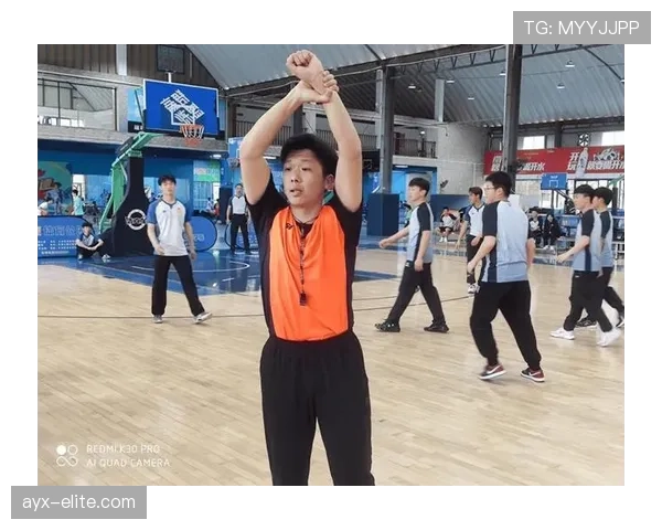 篮球裁判如何理解与判罚“身体接触容忍度”? 篮球裁判如何理解与判罚“身体接触容忍度”?
